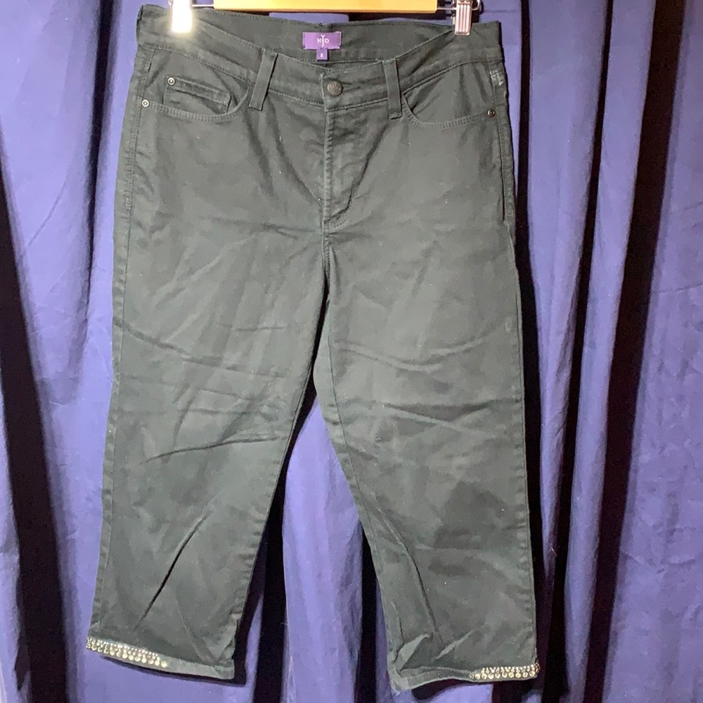 NYDJ crop jeans w/crystal embellishments stretch